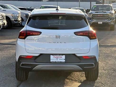 Used 2024 Buick Encore GX Preferred image 5