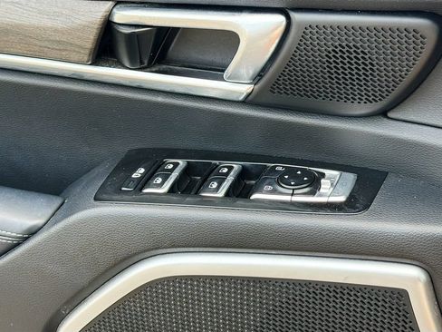 Used 2022 Kia Telluride EX w/ EX Premium Package AWD/4WD image 28