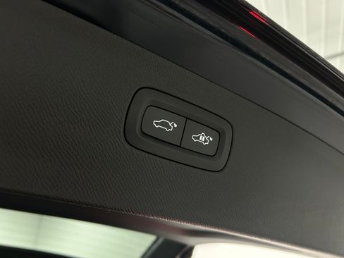 Used 2019 Volvo XC90 T6 Momentum w/ Advanced Package AWD/4WD image 37
