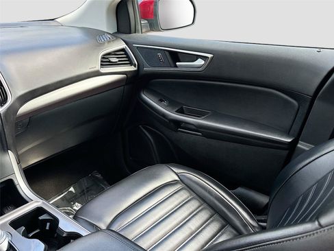 Used 2024 Ford Edge SEL AWD/4WD image 23