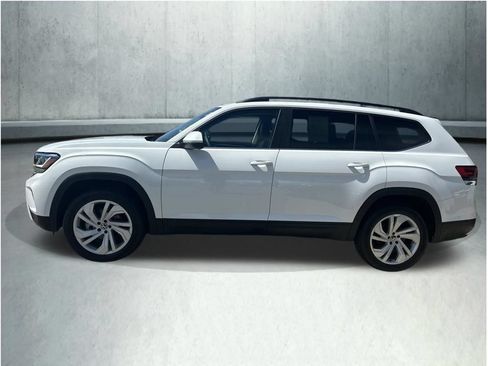 Used 2022 Volkswagen Atlas SE AWD/4WD image 2
