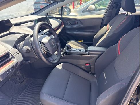Used 2024 Toyota Prius Prime FWD image 6