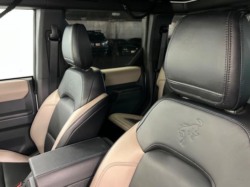 Used 2024 Ford Bronco Wildtrak AWD/4WD image 16