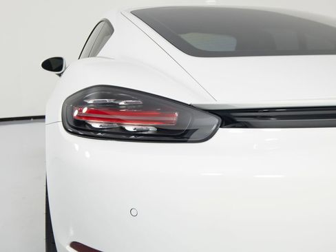 Certified 2024 Porsche 718 Cayman S RWD image 45