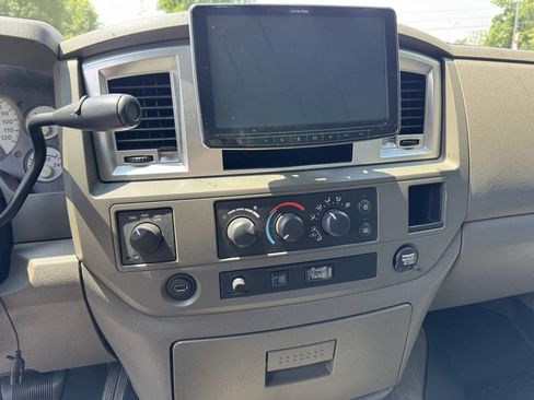 Used 2008 Dodge Ram 3500 Truck SLT w/ Popular Equipment Group image 9