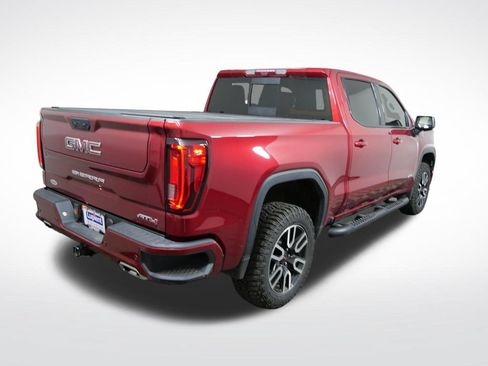 Used 2024 GMC Sierra 1500 AT4 w/ Technology Package AWD/4WD image 3