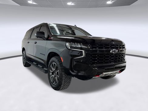 Used 2023 Chevrolet Suburban Z71 w/ Luxury Package AWD/4WD image 20