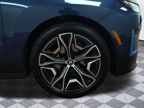 Certified 2023 BMW iX xDrive50 w/ Premium Package image 10