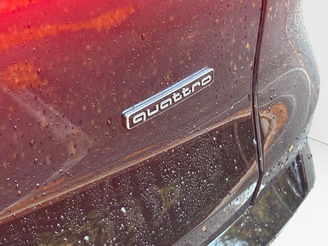 Used 2025 Audi Q5 Premium Plus AWD/4WD image 11