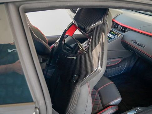 Used 2018 Lamborghini Aventador S image 86