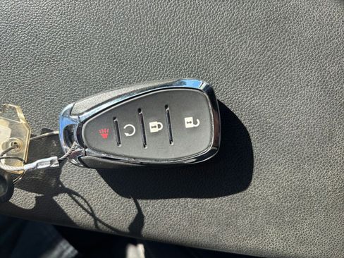 Used 2025 Chevrolet Trax LT image 22