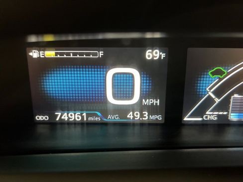 Used 2019 Toyota Prius image 22