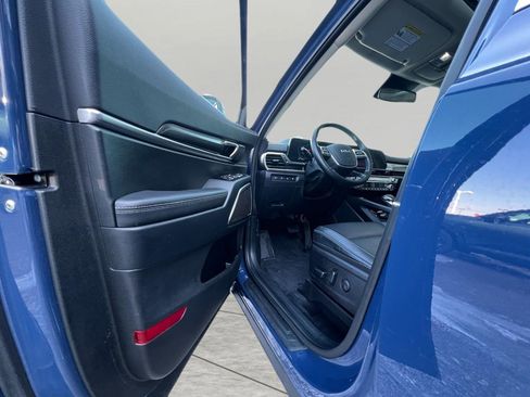 Used 2025 Kia Telluride S image 14