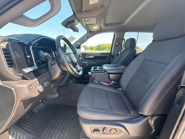 Used 2026 Chevrolet Silverado 1500 LT AWD/4WD image 2