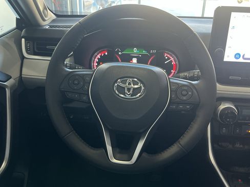 Used 2023 Toyota RAV4 XLE Premium image 14