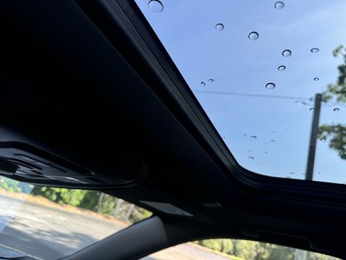 Used 2022 GMC Yukon XL Denali image 33