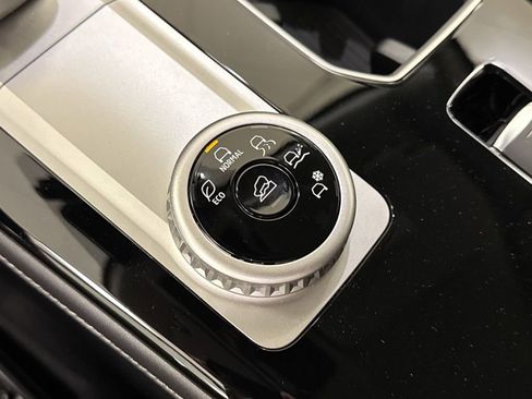 New 2026 Mitsubishi Outlander ES FWD image 15