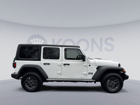 Used 2025 Jeep Wrangler Sport S image 7
