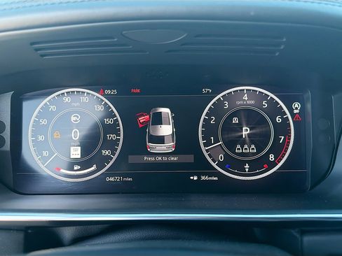 Used 2021 Land Rover Range Rover SV Autobiography Dynamic image 40