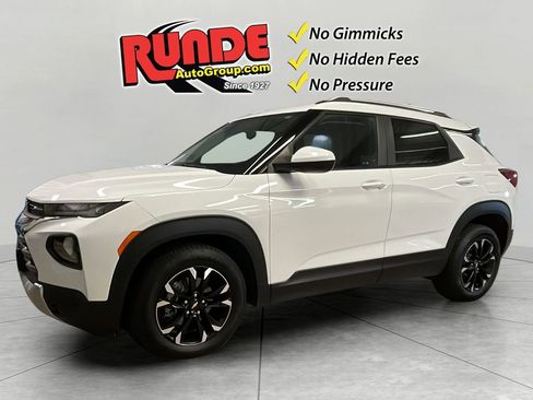 Used 2023 Chevrolet TrailBlazer LT FWD image 1
