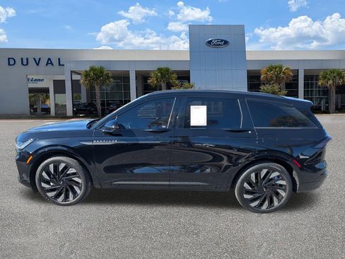 Used 2024 Lincoln Nautilus Reserve w/ Jet Appearance Package (87T) image 7