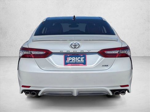 Used 2019 Toyota Camry XSE image 7