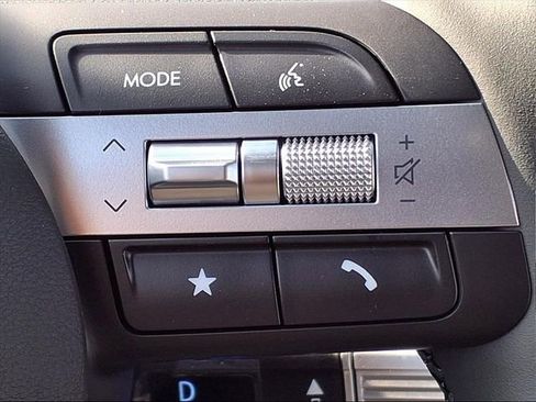 New 2026 Hyundai Tucson Limited image 23