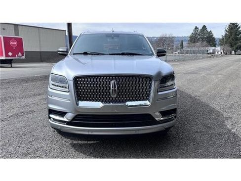 Used 2020 Lincoln Navigator 4WD image 28