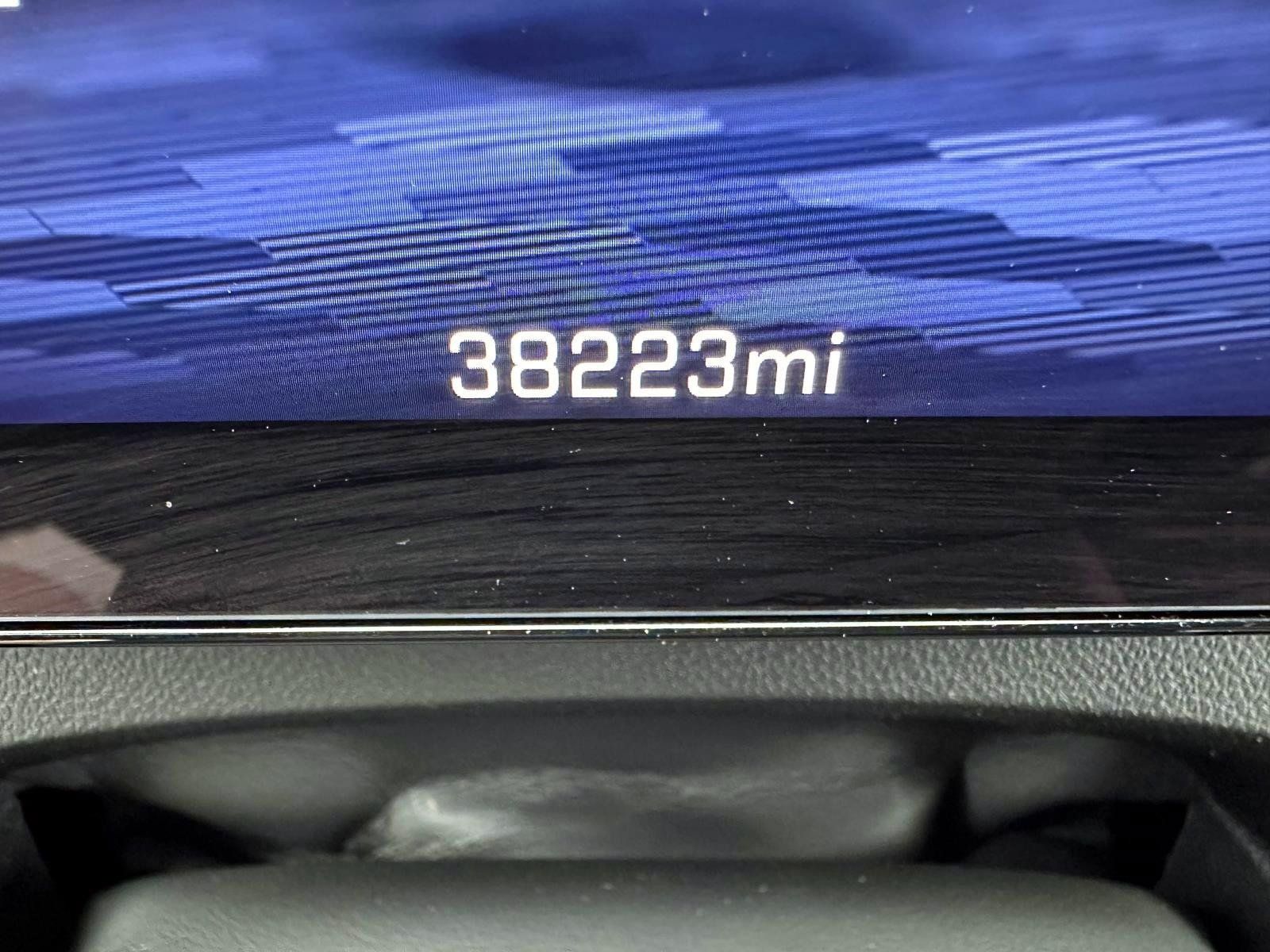 Used 2024 Chevrolet Traverse LT FWD image 30