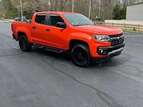 Used 2022 Chevrolet Colorado Z71 w/ Trail Boss Package AWD/4WD image 2