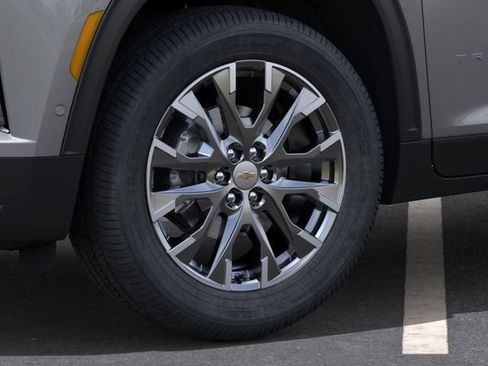 New 2026 Chevrolet Traverse LT w/ Enhanced Driving Package FWD image 9