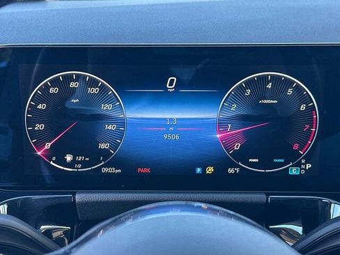 Used 2025 Mercedes-Benz GLA 250 4MATIC image 31