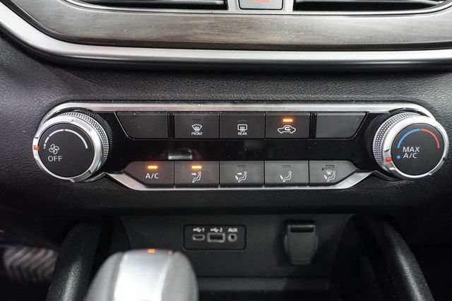 Used 2024 Nissan Altima 2.5 SV FWD image 16