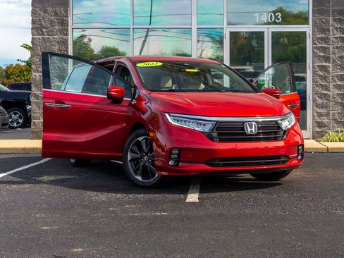 Used 2023 Honda Odyssey Elite image 11
