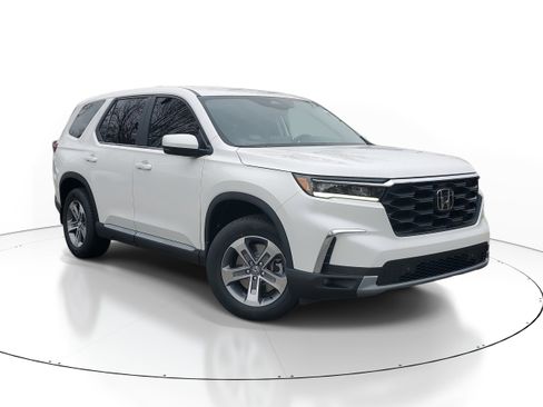 New 2025 Honda Pilot EX-L image 1