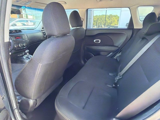 Used 2015 Kia Soul + FWD image 16