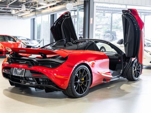 Used 2022 McLaren 720S Performance RWD image 6