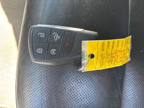 Certified 2024 GMC Sierra 1500 SLT image 30