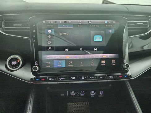 New 2026 Jeep Grand Wagoneer L Summit image 15