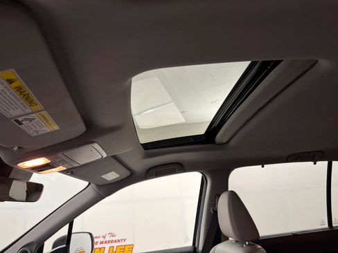 Used 2021 Honda Pilot Special Edition image 15