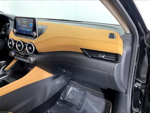Certified 2025 Nissan Sentra SV w/ SV Premium Package FWD image 18