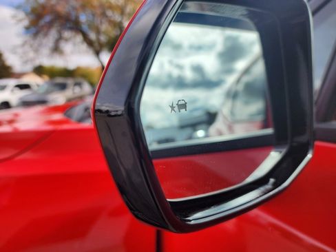 Used 2025 Chevrolet Blazer LT w/ Convenience Package image 19