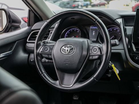 Used 2022 Toyota Camry SE image 24