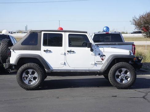 Used 2015 Jeep Wrangler Unlimited Sport image 5