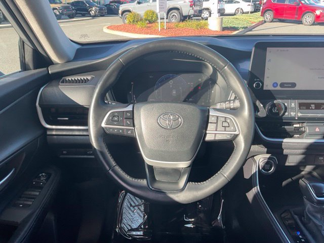 Used 2024 Toyota Grand Highlander AWD image 18