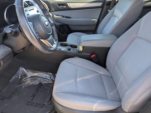 Used 2019 Subaru Outback 2.5i Premium image 25