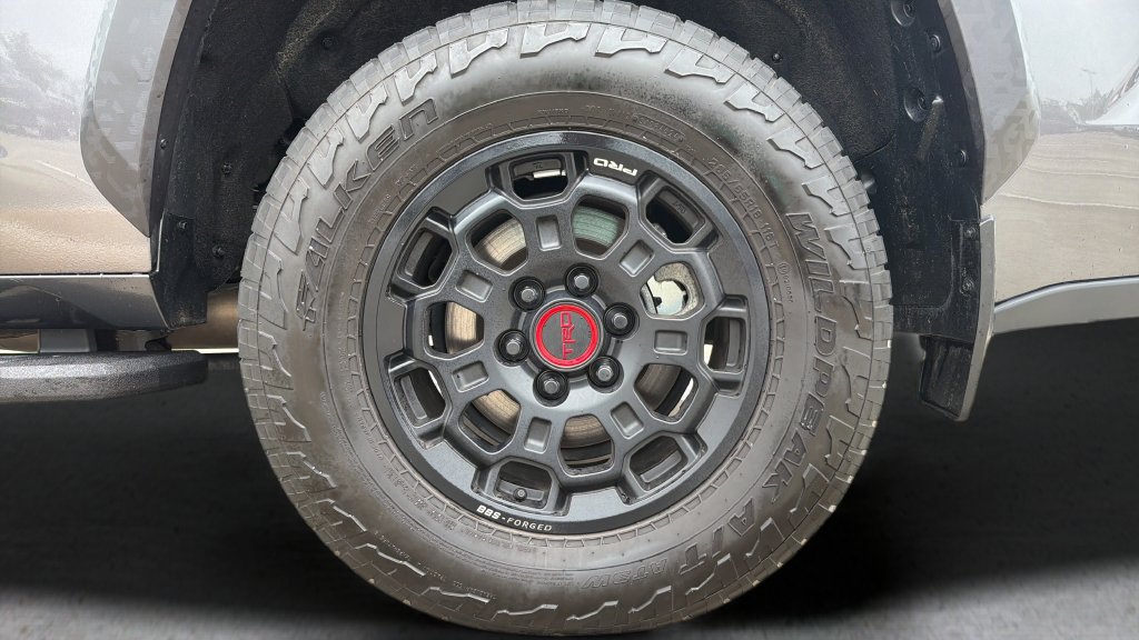 Used 2025 Toyota Sequoia TRD Pro AWD/4WD image 32