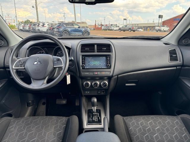 Used 2023 Mitsubishi Outlander Sport ES AWD/4WD image 6