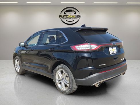 Used 2018 Ford Edge Titanium image 5