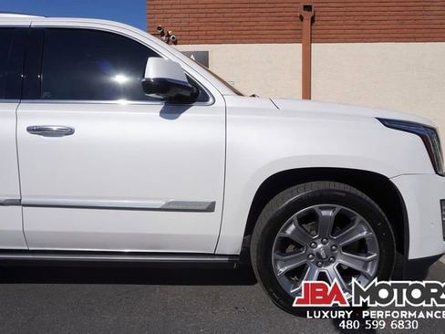 Used 2020 Cadillac Escalade ESV Platinum image 46